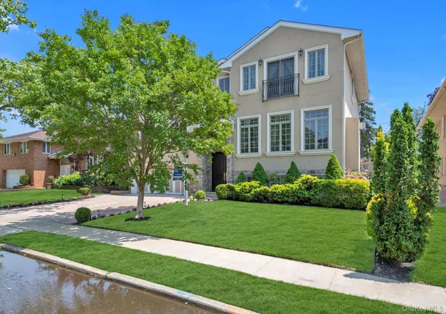 32nd image of 760 Hillcrest Pl, Hempstead, NY 11581 | MLS# 1022067