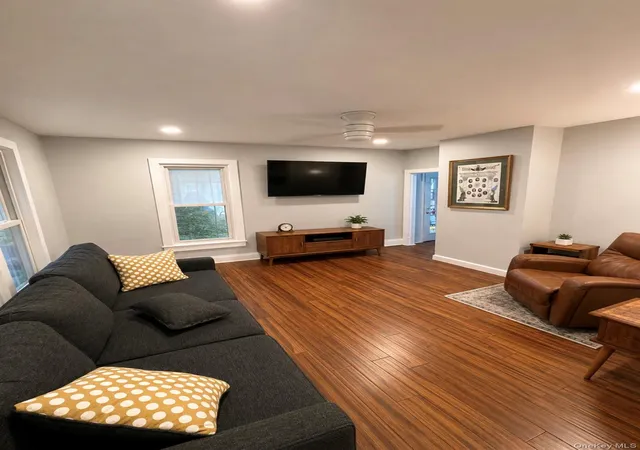 Photo 2 of Single family home for sale at 5 Maple Ave, Monroe, NY 10950 | MLS# 1022084 | Listing updated on 2026-10-08