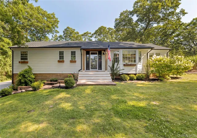 2nd image of 3 Russell Dr, Brookhaven, NY 11792 | MLS# 1022086