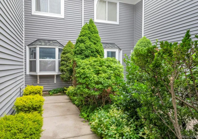 3rd image of 216 River Dr, Moriches, NY 11955 | MLS# 1022105