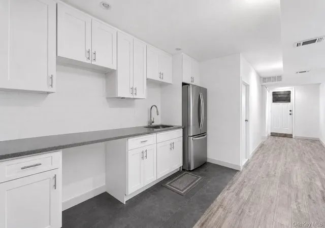 5th image of 253 Robinson Ave, New York, NY 10465 | MLS# 1022107
