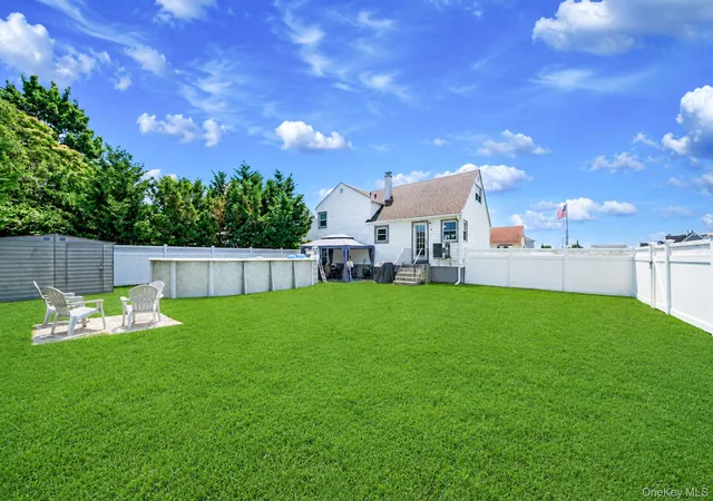 5th image of 4 Martha St, Hempstead, NY 11520 | MLS# 1022122