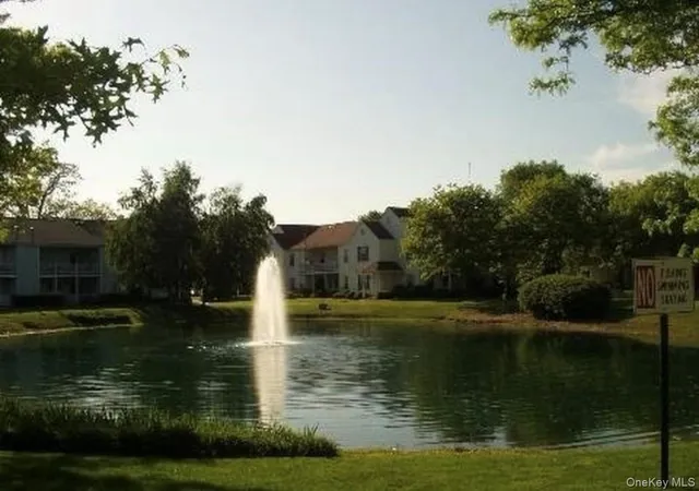 Listing Photo 4 - Condo for sale in building located at 99 Fairview Cir, Brookhaven, NY 11953 - Unit #211U