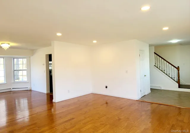 5th image of 89 Railroad Ave, Brookhaven, NY 11934 | MLS# 1022133