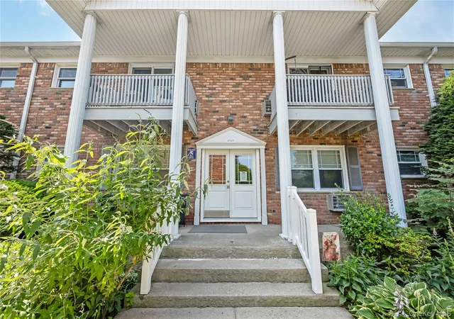 Homes for sale in Brookhaven, NY | 68 Fairharbor Dr #68, Brookhaven, NY 11772 | MLS# 1022135