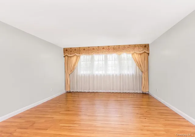 2nd image of 201 Shonnard Ter, Yonkers, NY 10701 | MLS# 1022145