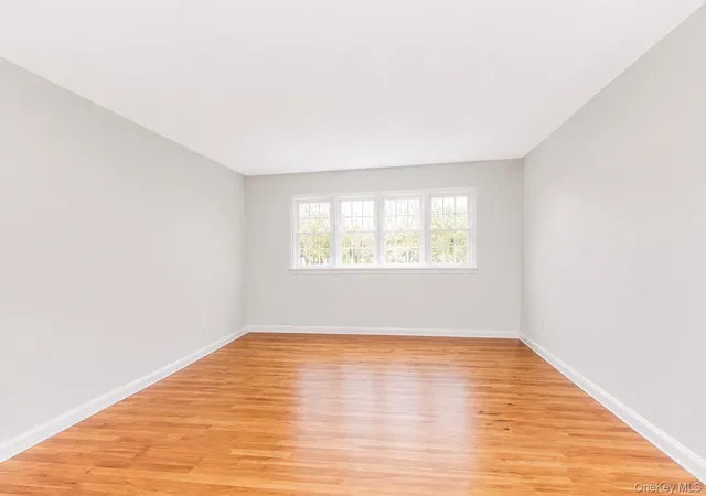 4th image of 201 Shonnard Ter, Yonkers, NY 10701 | MLS# 1022145