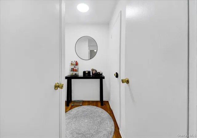 Photo 3 of Sale Pending at 370 Westchester Ave #3M, Rye Town, NY 10573 | MLS# 1022150 | Listing updated on 2026-08-26