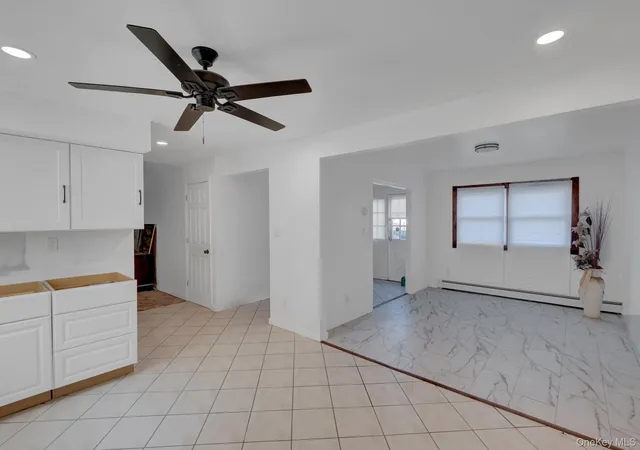 5th image of 6 Stonington Circle, Babylon, NY 11798 | MLS# 1022162