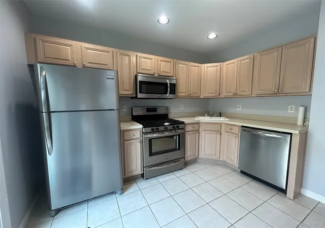 Homes for sale in Brookhaven, NY | 82 Kate Cir, Brookhaven, NY 11953 | MLS# 1022168