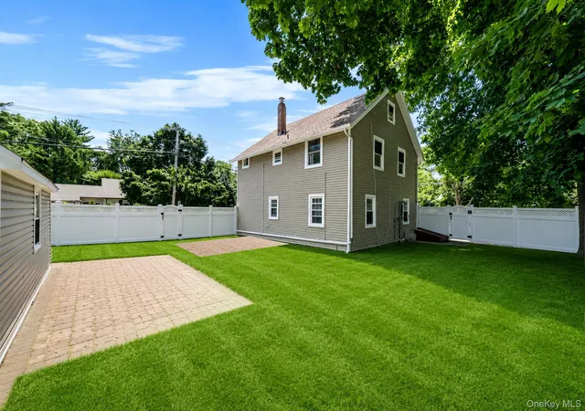Listing Photo 4 - Condo for sale in building located at 22 Locust Ave, Rye, NY 10567