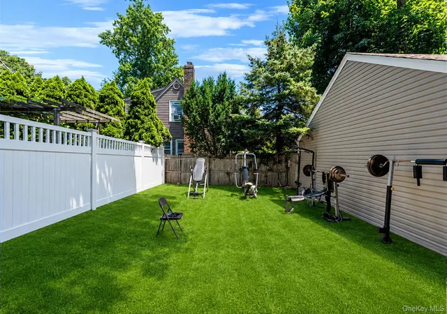 Listing Photo 5 - Condo for sale in building located at 22 Locust Ave, Rye, NY 10567