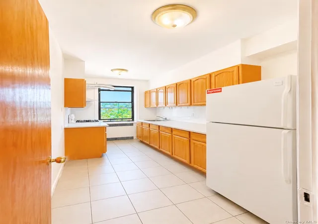 2nd image of 3338 Parsons Blvd #5, Flushing, NY 11354 | MLS# 1022194