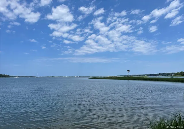 3rd image of 7 Albertines, East Hampton, NY 11937 | MLS# 1022210