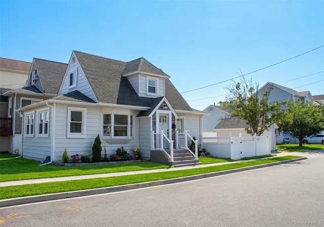 5th image of 9 Franklin St, Hempstead, NY 11518 | MLS# 1022225