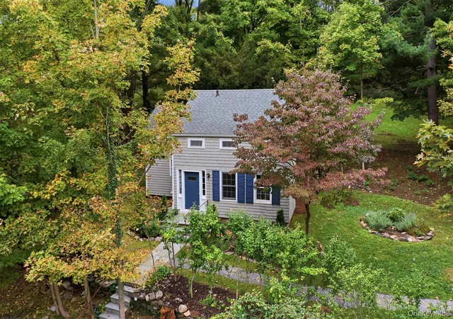 Photo 2 of Single family home for sale at 115 Somerstown Rd, New Castle, NY 10562 | MLS# 1022233 | Listing updated on 2026-10-03