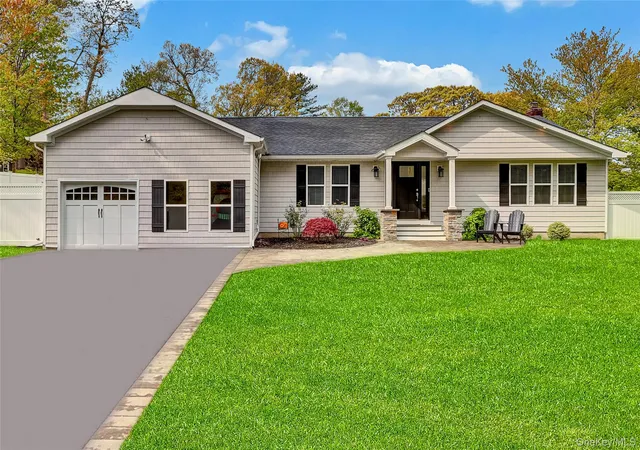 Photo 1 of Sale Pending at 4 Saint Marks Pl, Brookhaven, NY 11790 | MLS# 1022245 | Listing updated on 2026-08-03