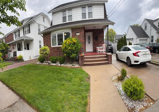 2nd image of 46 E Melrose St, Hempstead, NY 11580 | MLS# 1022262