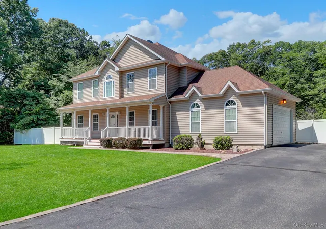 4th image of 144 Mill Rd, Brookhaven, NY 11980 | MLS# 1022300