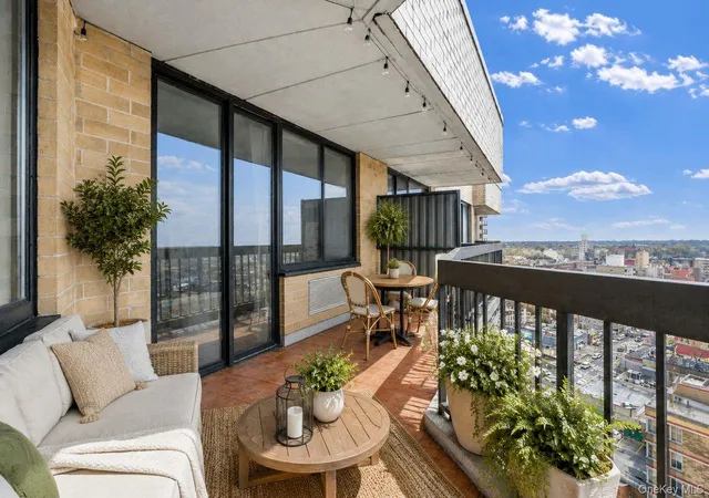 2nd image of 13835 Elder Ave #21F, Flushing, NY 11355 | MLS# 1022312
