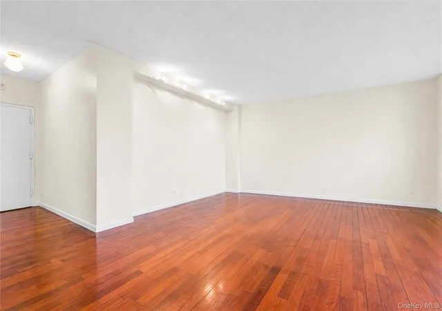 Listing Photo 4 - Condo for sale in building located at 13835 Elder Ave, Queens, NY 11355 - Unit #21F