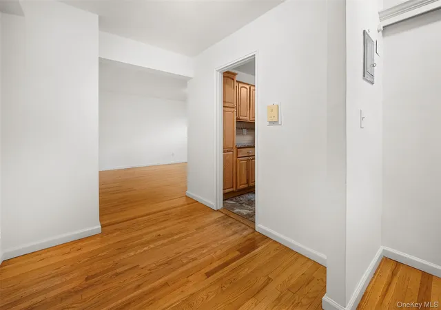Homes for sale in North Hempstead, NY | 444 Middle Neck Rd #1R, North Hempstead, NY 11023 | MLS# 1022317
