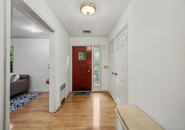 Homes for sale in Greenburgh, NY | 26 Midvale Rd, Greenburgh, NY 10530 | MLS# 1022322