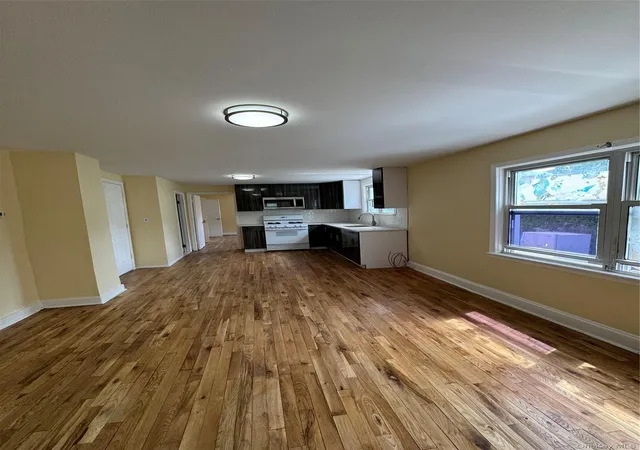 Homes for sale in New York, NY | 21114 46th Ave, New York, NY 11361 | MLS# 1022324