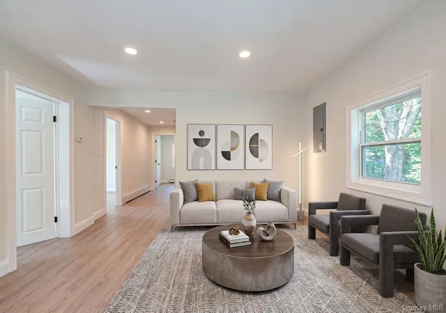 4th image of 125 Sunset Ave, Selden, NY 11784 | MLS# 1022335