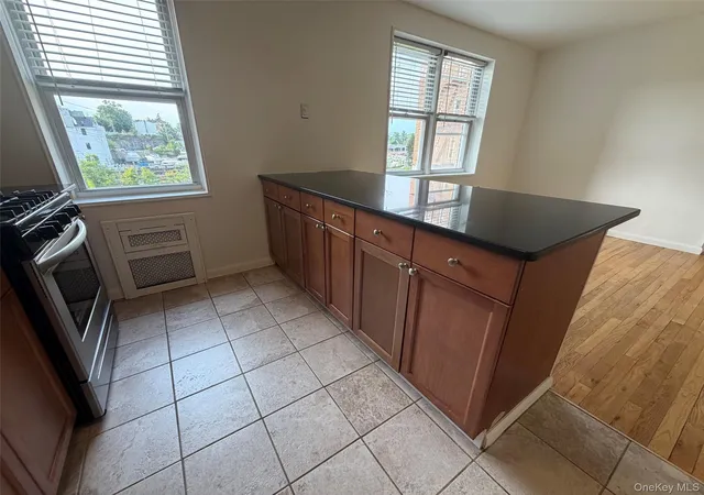 Homes for sale in New Rochelle, NY | 10 Davenport Ave #1N, New Rochelle, NY 10801 | MLS# 1022344