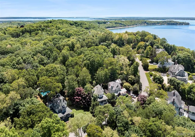 4th image of 11 Prospect Ave, Shelter Island, NY 11965 | MLS# 1022345