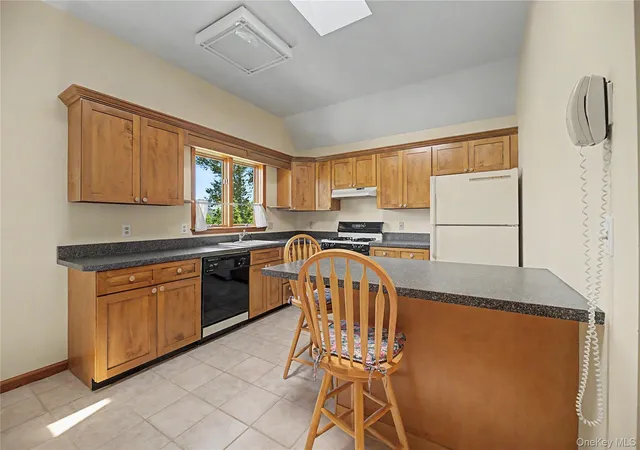Photo 5 of Sale Pending at 139 Broad St, Hawthorne, NY 10532 | MLS# 1022354 | Listing updated on 2026-09-03