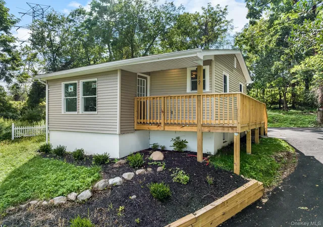 Photo 1 of Single family home for sale at 19 Dykes Park Rd, Nanuet, NY 10954 | MLS# 1022363 | Listing updated on 2026-09-16