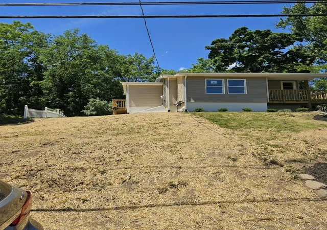 Homes for sale in Clarkstown, NY | 19 Dykes Park Rd, Clarkstown, NY 10954 | MLS# 1022363