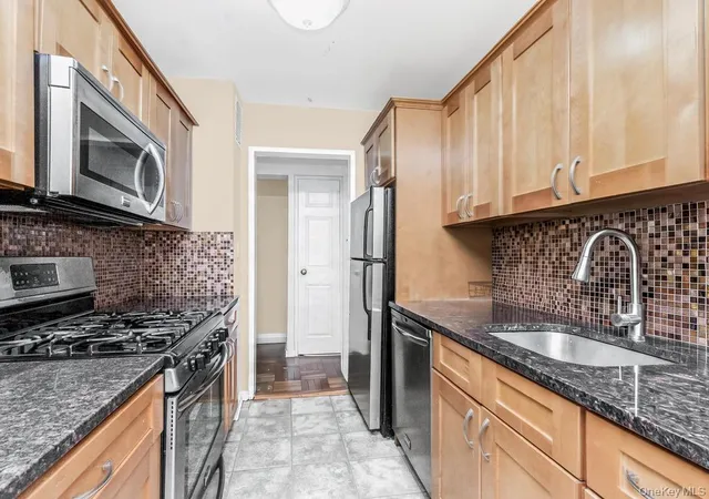4th image of 116 Dehaven Dr #116, Yonkers, NY 10703 | MLS# 1022372