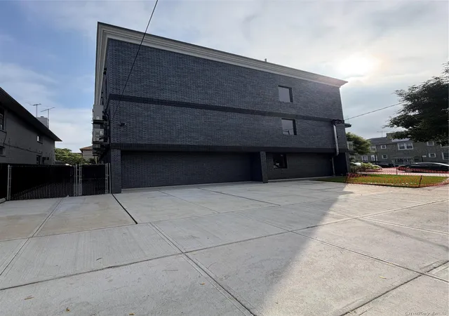 Photo 3 of Condo for sale at 8322 24th Avenue #2C, New York, NY 11214 | MLS# 1022381 | Listing updated on 2026-10-08