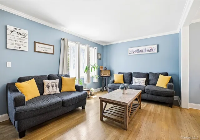 4th image of 112 Nassau St, Hempstead, NY 11003 | MLS# 1022384