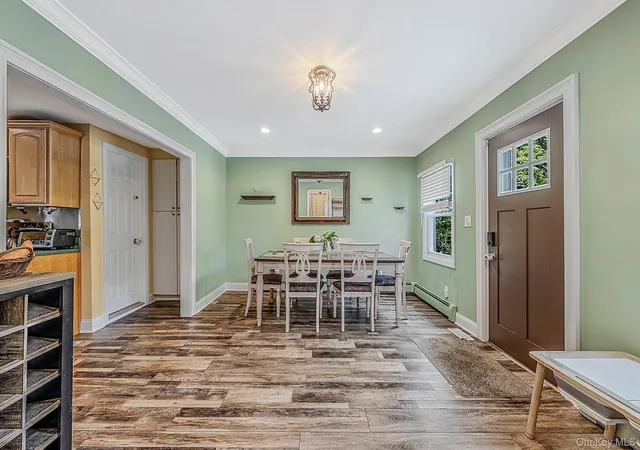 4th image of 723 Park Ave, Huntington, NY 11743 | MLS# 1022402