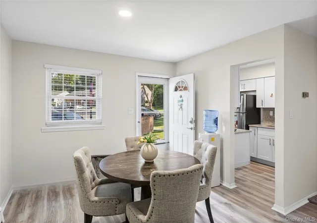 3rd image of 654 Vlg Dr, Smithtown, NY 11787