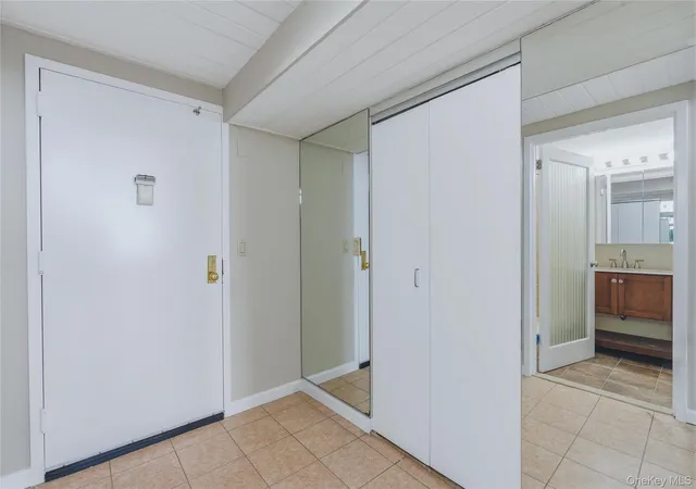 Photo 2 of Condo for sale at 1 Landmark Sq #405, Rye Town, NY 10573 | MLS# 1022433 | Listing updated on 2026-10-06