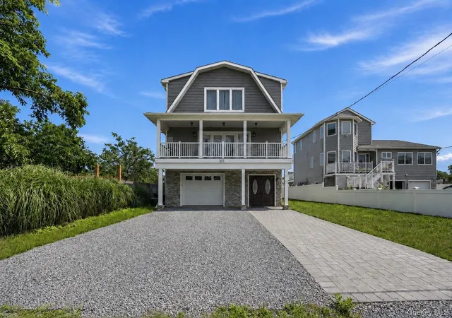 1st image of 762 Pecan St, Babylon, NY 11757 | MLS# 1022447