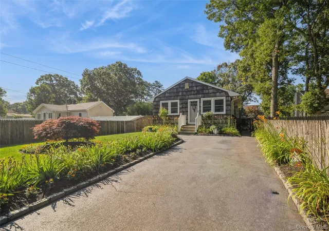 31st image of 12 Oak St, Brookhaven, NY 11720 | MLS# 1022476