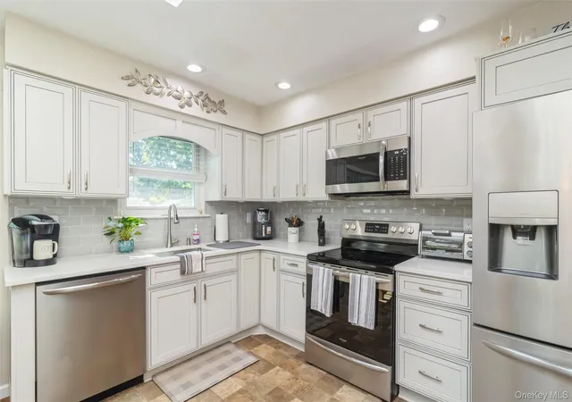 2nd image of 12 Oak St, Brookhaven, NY 11720 | MLS# 1022476