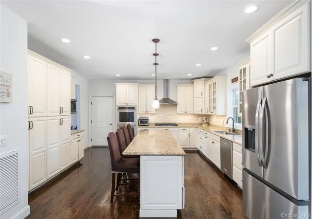 Photo 3 of Single family home for sale at 16 Noble Ct, Carmel, NY 10541 | MLS# 1022479 | Listing updated on 2026-07-31