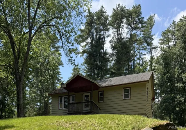 Homes for sale in Highland, NY | 5 Steges Rd, Highland, NY 12743 | MLS# 1022486