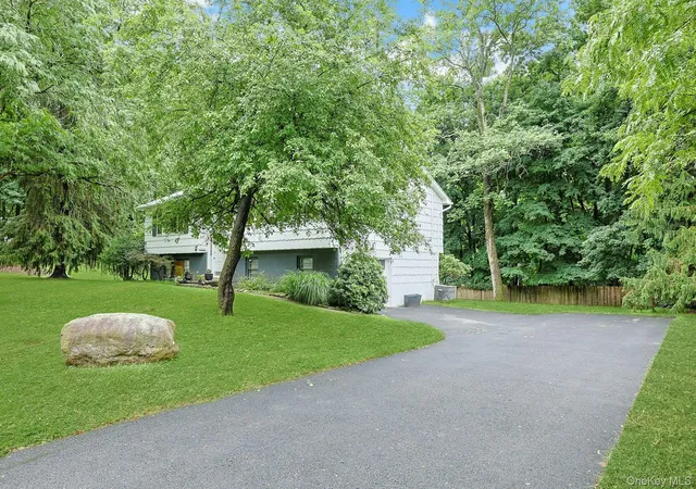 Homes for sale in Ramapo, NY | 1 Long Meadow Dr, Ramapo, NY 10952 | MLS# 1022517