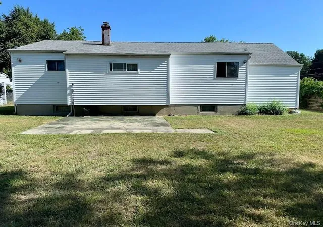 13th image of 617 Freeman Ave, Islip, NY 11717 | MLS# 1022537