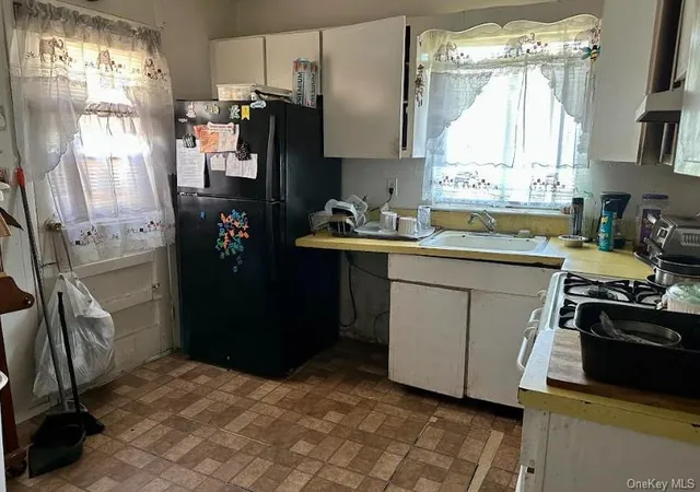 4th image of 617 Freeman Ave, Islip, NY 11717 | MLS# 1022537