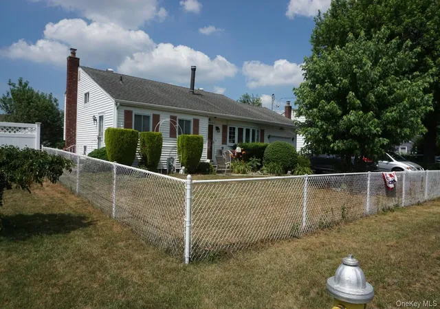 2nd image of 820 N Indiana Ave, Babylon, NY 11757 | MLS# 1022539