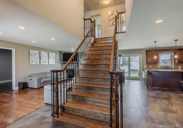 5th image of 1801 Gerald Ave, Hempstead, NY 11554 | MLS# 1022551